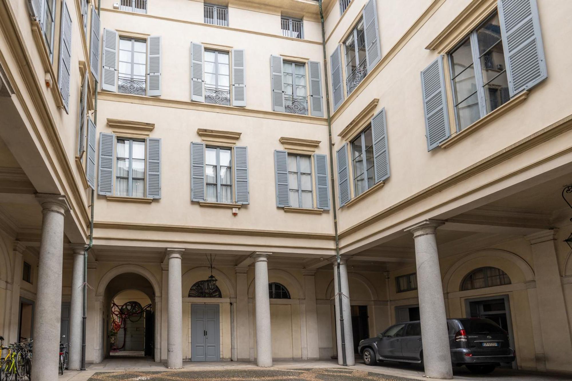 מילאנו Nerino House, Elegante E Tranquillo Appartamento A 5 Minuti Dal Duomo מראה חיצוני תמונה